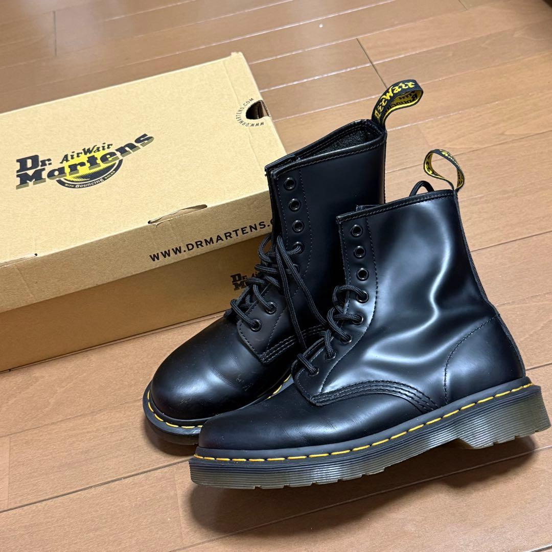 Dr. Martens ブラックレザー 8ホールブーツ　23.0cm
