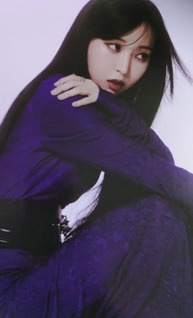 MAMAMOO ムンビョル 中国雑誌 KNIGHT 2025年6月号 A Ver - メルカリ