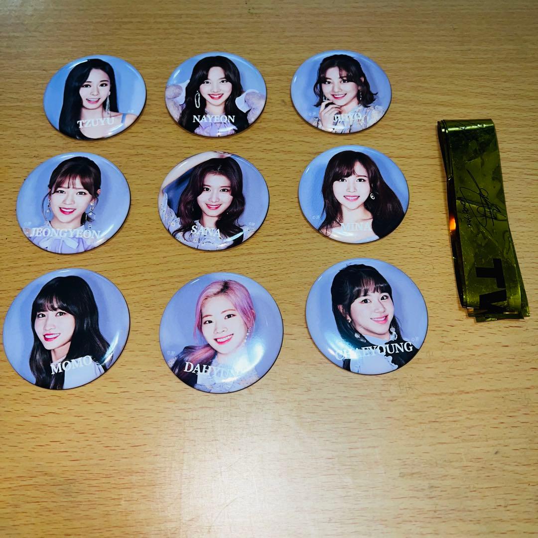 TWICE ピンバッジセット 9個 金テ付き - メルカリ