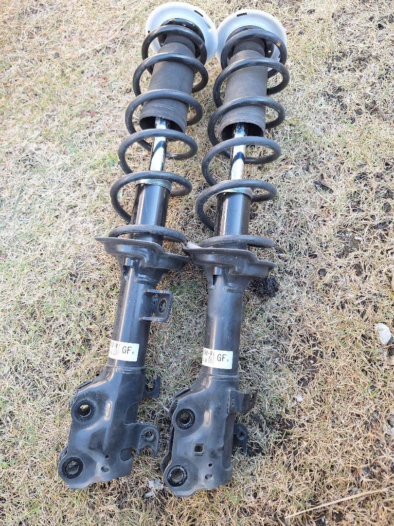 N-BOX カスタム jf3 純正ショックアブソーバー N-BOX DBA-JF3 左リアショックアブソーバー ダンパー 純正品番52610