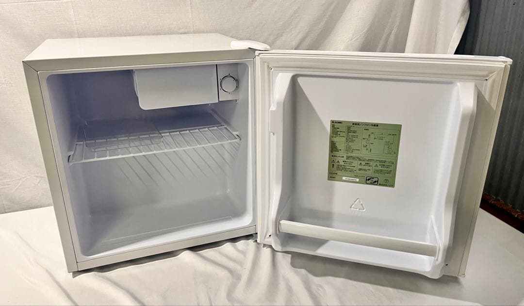 ③【通電確認済み】ELSONIC ノンフロン冷蔵庫 46L 2024年製