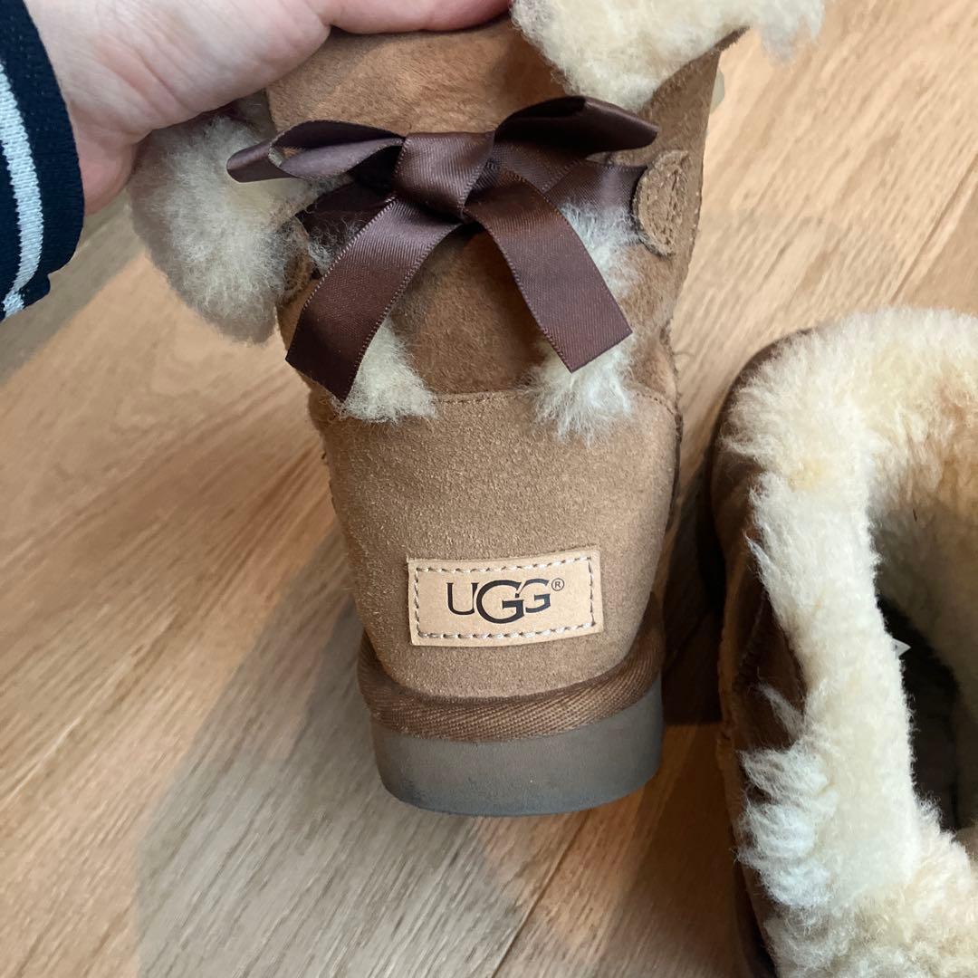 UGG ブラウン ムートンブーツ リボン付き 23 - メルカリ