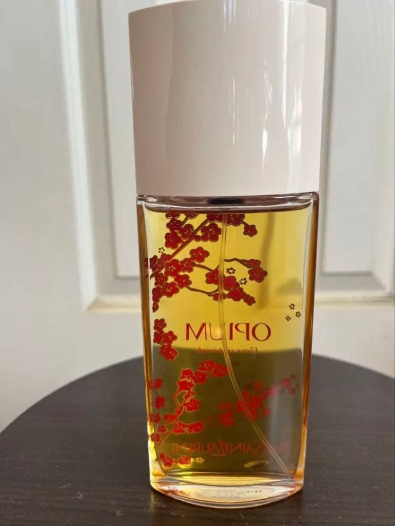 OPIUM Eau de Toilette 100ml 花柄デザイン - メルカリ