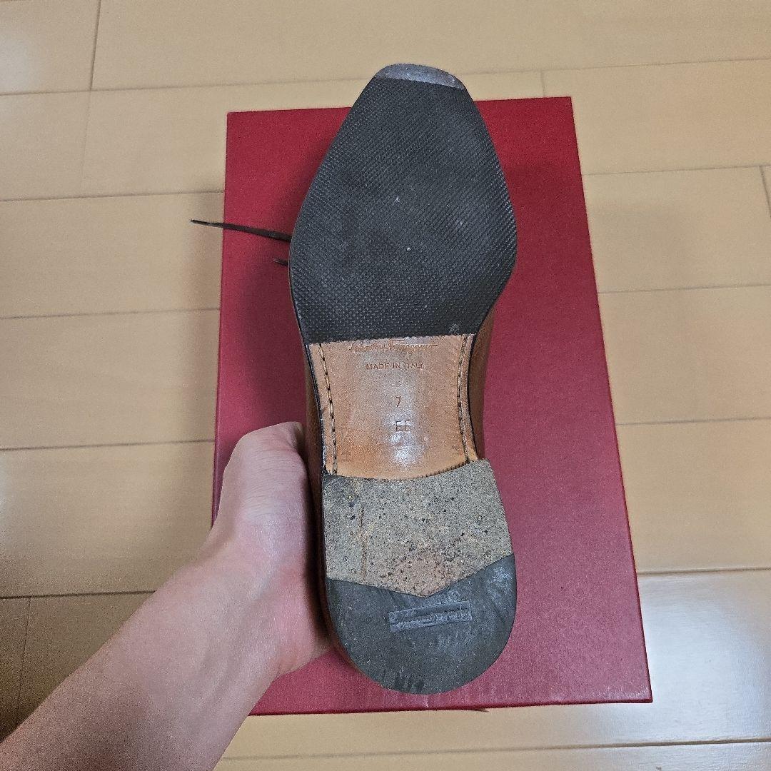 フェラガモ 7EE ブラウン レザーシューズ - メルカリ