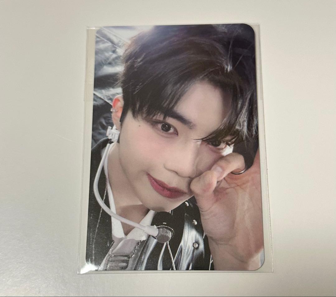 ZB1 ゴヌク トレカ - メルカリ