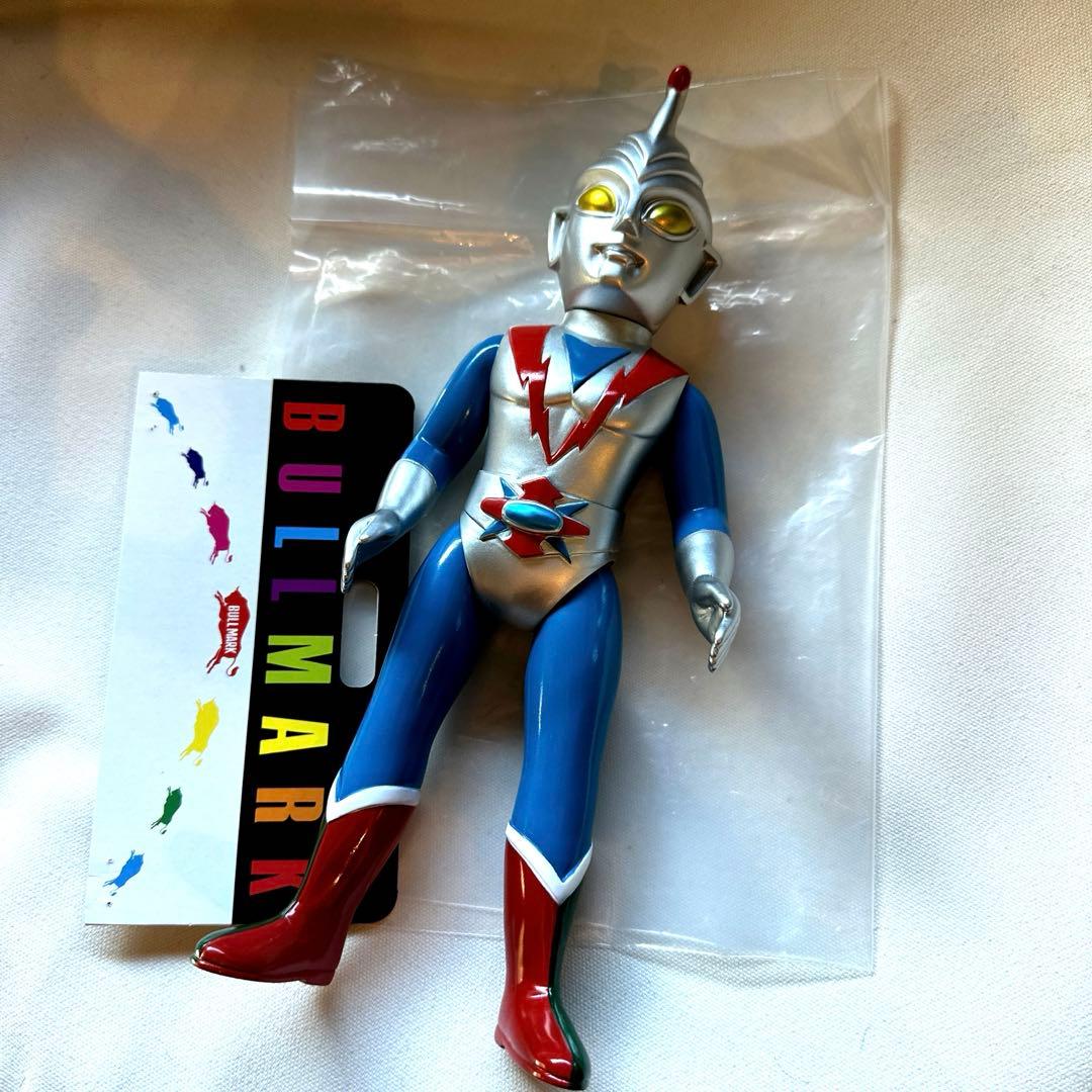 ブルマァク 復刻 流星人間ゾーン ゾーンファイター ソフビ - メルカリ