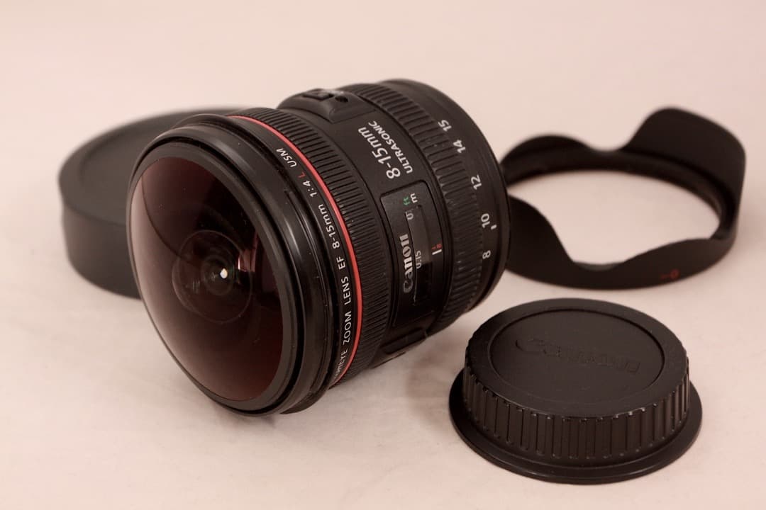 レンズ(ズーム) Teruyoshi SasakiEF8-15mm f/4LFisheye Amazon.com : Canon EF 8-15mm f/4L Fisheye USM Ultra-Wide Zoom Lens