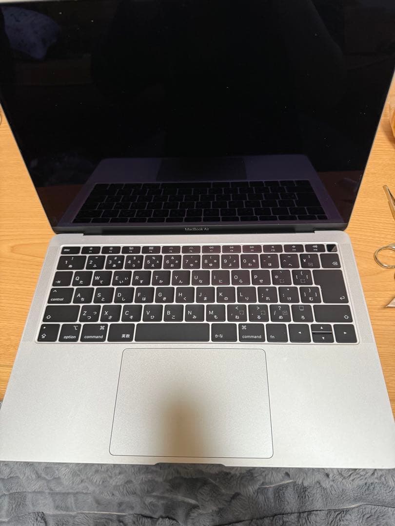 Apple MacBook Air 2018 13.3インチ Apple Late 2018 13.3-inch MacBook Air with 1.6GHz Intel Core i5