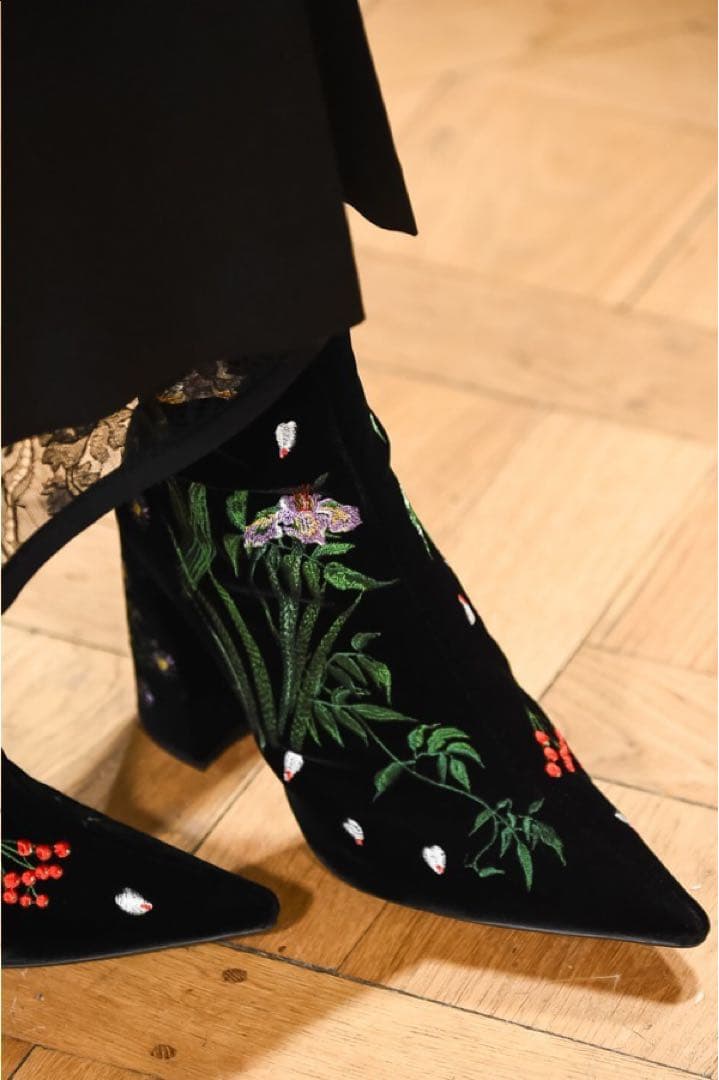 mamekurogouchi /2018-2019AW/ 刺繍ベルベットブーツ