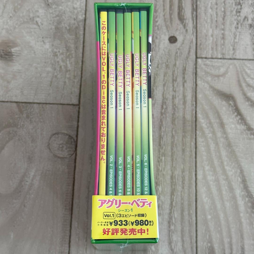 アグリー・ベティ シーズン1 コレクターズBOX Part1：未開封DVD - メルカリ