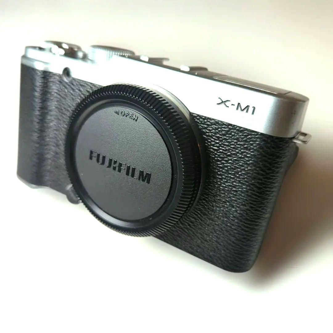 美品　Fujifilm X-M1 ミラーレスカメラ 富士フイルム FUJIFILM X-M1 ボディ [ブラック] 価格比較 - 価格.com