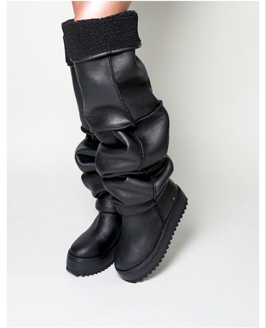 YELLO JACOB LOOSE FIT LONG BOOTS