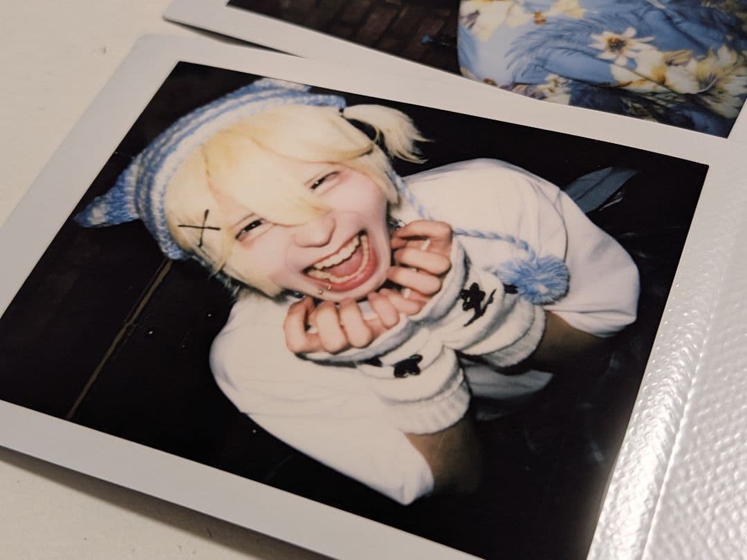 Poltergeist てん ピンチェキ メン地下 ⑤ - メルカリ