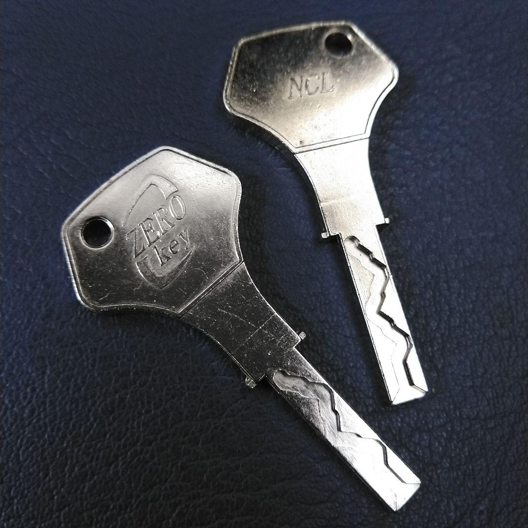 送料無料】 パチスロ流通キー ZEROキー NCL スロット鍵 2本セット