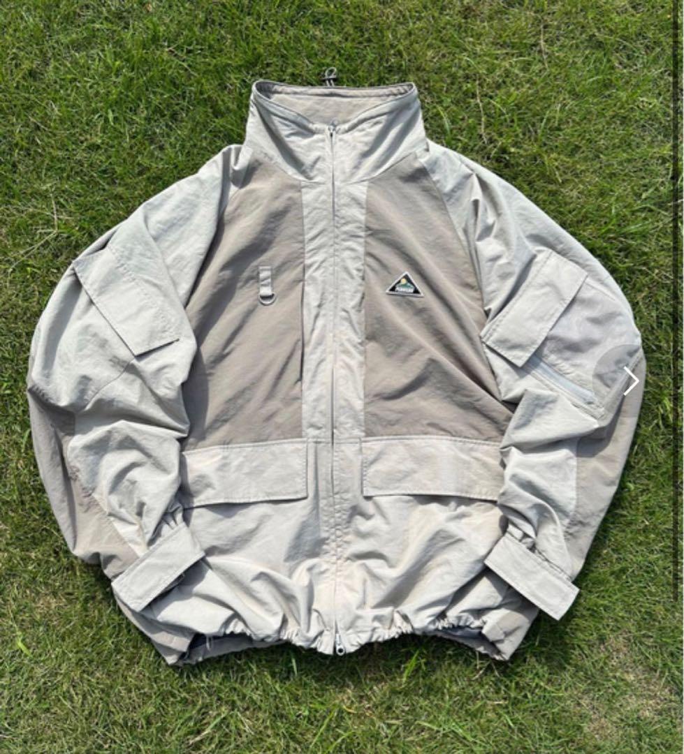 perushu】ナイロンジャケット ブルゾン アウター - メルカリ
