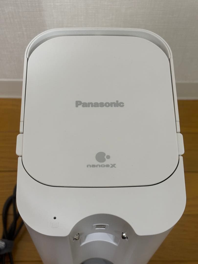 柚*猫様 【美品!!】Panasonic 充電式掃除機 MC-NS10K 202 - メルカリ