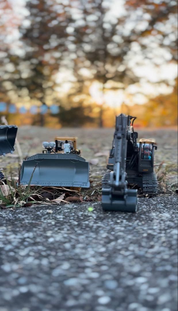 Akeleo】 働く車、ラジコンカー、砂遊び、LEDライト、子供向け