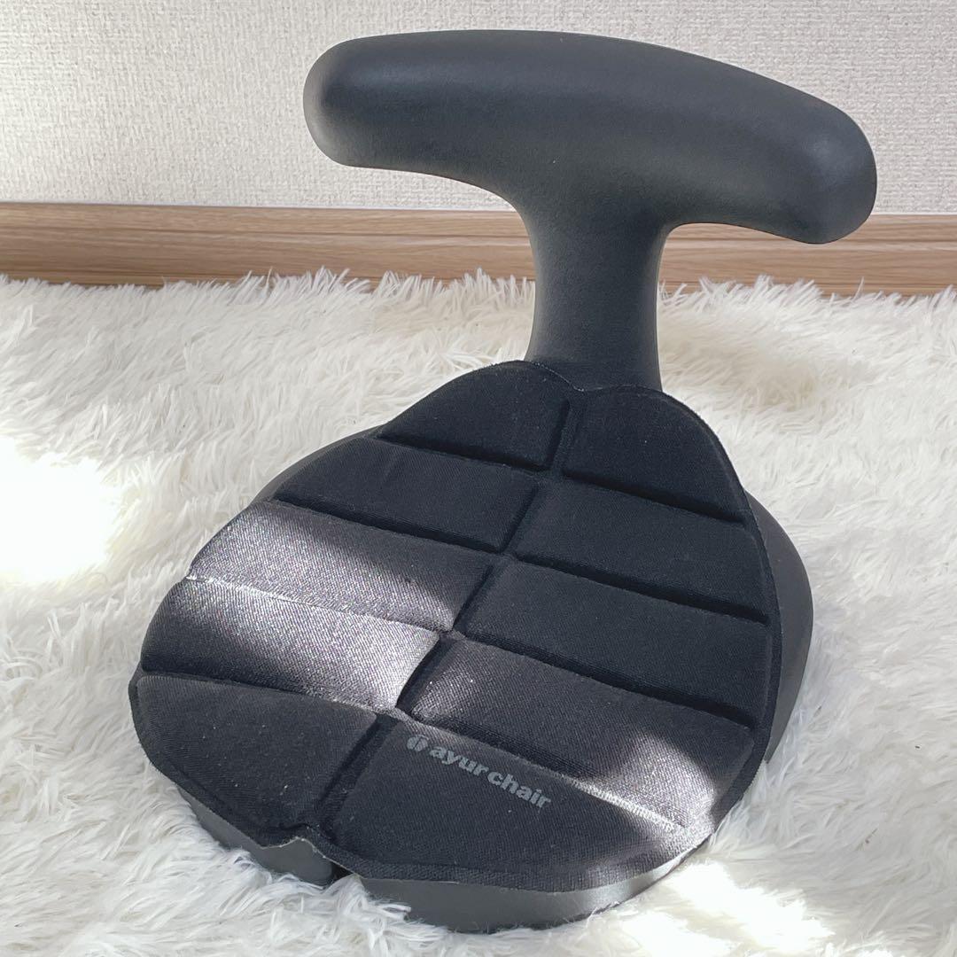 ayur chair 姿勢矯正クッション　アーユルチェアメディカルシート 楽天市場】公式 坐骨神経痛 脊柱管狭窄症 腰痛対策 あぐら 座椅子 姿勢