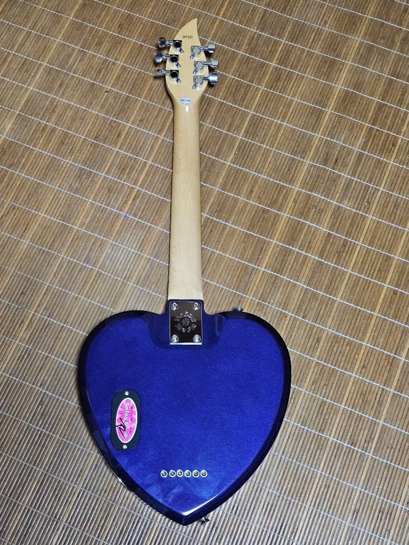 エレキギター】ハート型 DAISYROCK デイジー ロック + おまけ付き