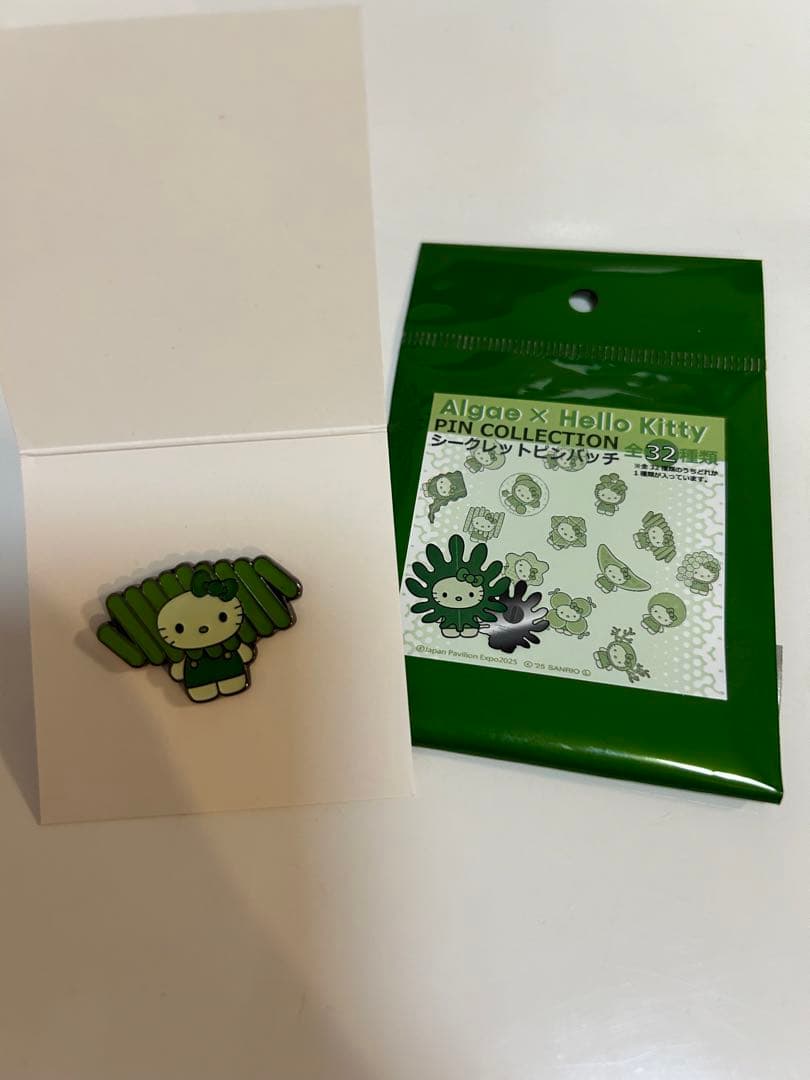 Algao x Hello Kitty 藻キティ ピンバッジ スピルリナ - メルカリ