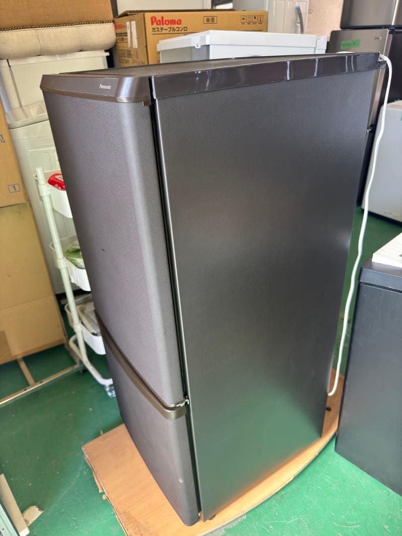 88 Panasonic ノンフロン冷凍冷蔵庫NR-B14HW-T 2023年