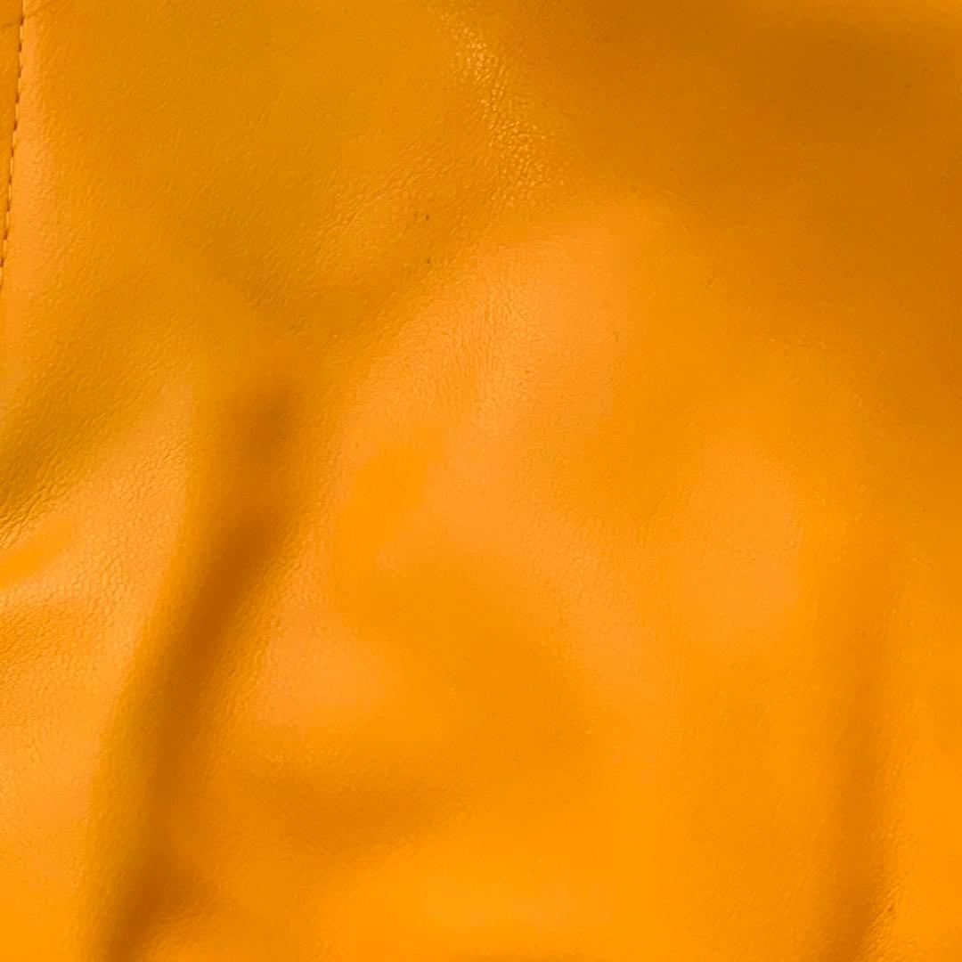 美品］ヴェルサーチ メデューサ刺繍 ブルゾン スタジャン イエロー