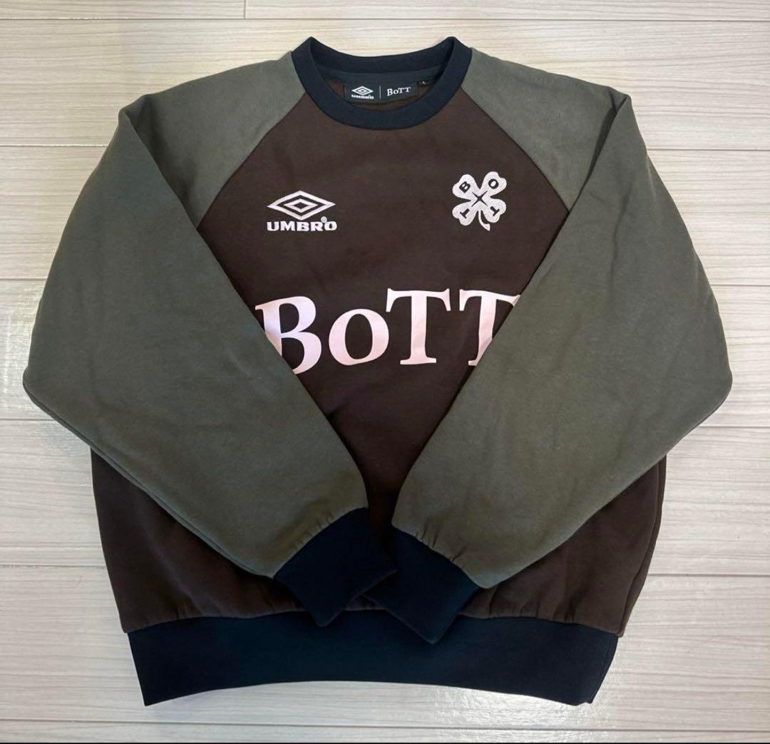 UMBRO x BoTT x BEAMS T Sweatshirt Lサイズ UMBRO x BoTT x BEAMS T Available at BEAMS T HARAJUKU on February 9th.