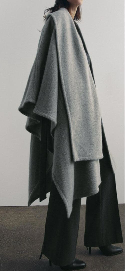 新品タグ付き ZARA ケープコート ポンチョ - メルカリ