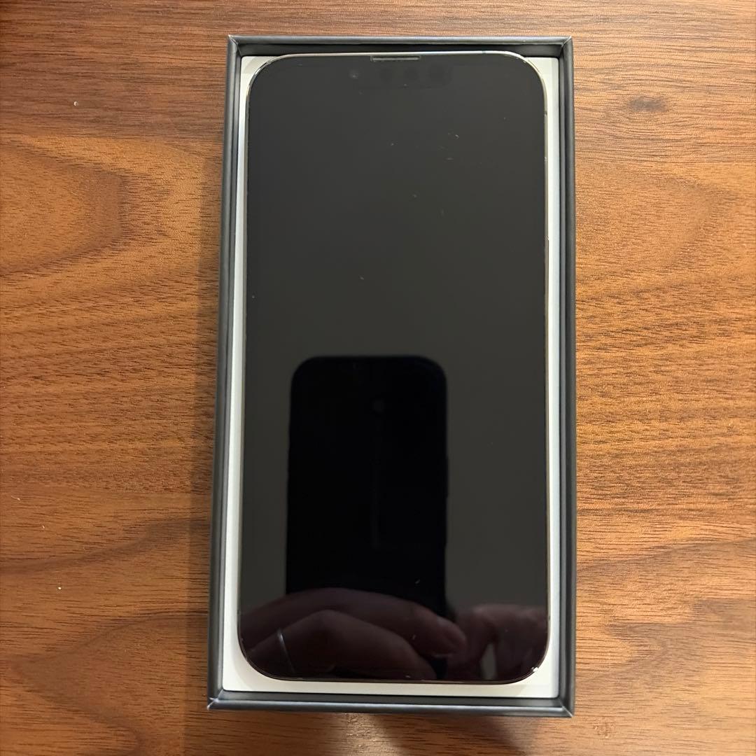 iPhone 13 Pro アルパイングリーン 512GB SIMフリー - メルカリ