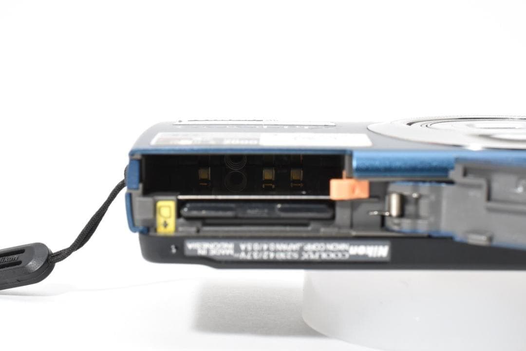 ニコン　Nikon COOLPIX S230 ブルー 《元箱付属・動作確認済み》