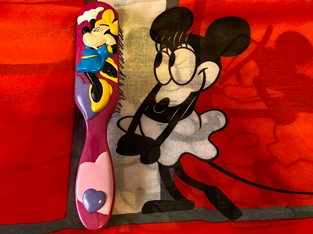 ハワイABC STORES⭐︎ミニーのブラシ これは役立つ！ハワイ滞在中「ABCストア」で買えるおすすめアイテム3選