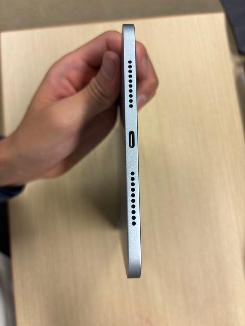 Apple iPad mini A17Pro ブルー 充放電22回 - メルカリ