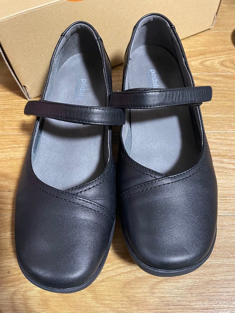 ASICS アシックス pedala ペダラ ストラップ付パンプス 24.0