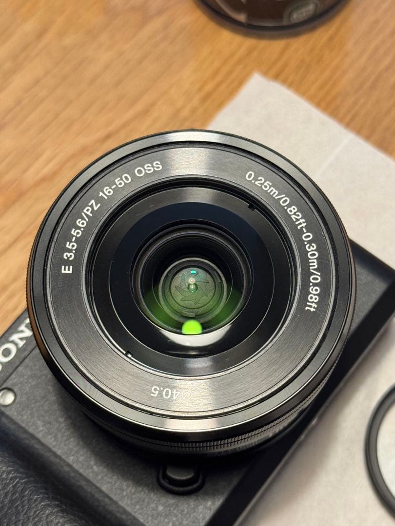 SONY α6400 ダブルズームレンズキット 美品 シャッター8284回 - メルカリ