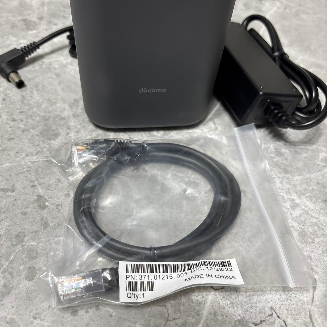 NTT docomo HR02 ダークグレー 5G - メルカリ
