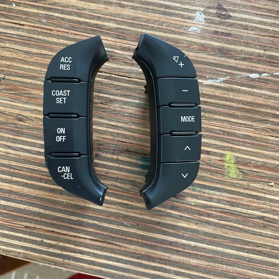 デリカD:5 ステアリングリモコンスイッチ、オーディオリモコンCV1W CV5W ステアリングリモコン追加（三菱 デリカD:5・CV1W/CV2W/CV4W/CV5W）by