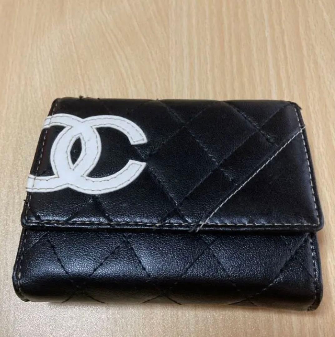 CHANEL　シャネル　三つ折り財布 シャネル CHANEL 3つ折り財布 キャビアスキン スモールウォレット