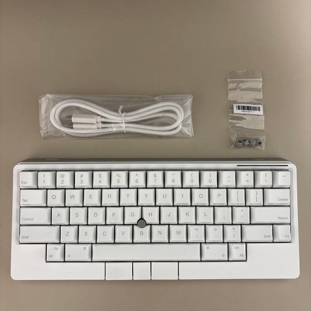 HHKB Studio （英字配列）ホワイト・雪 Amazon | PFU キーボード HHKB Studio 英語配列／雪 （ポインティング