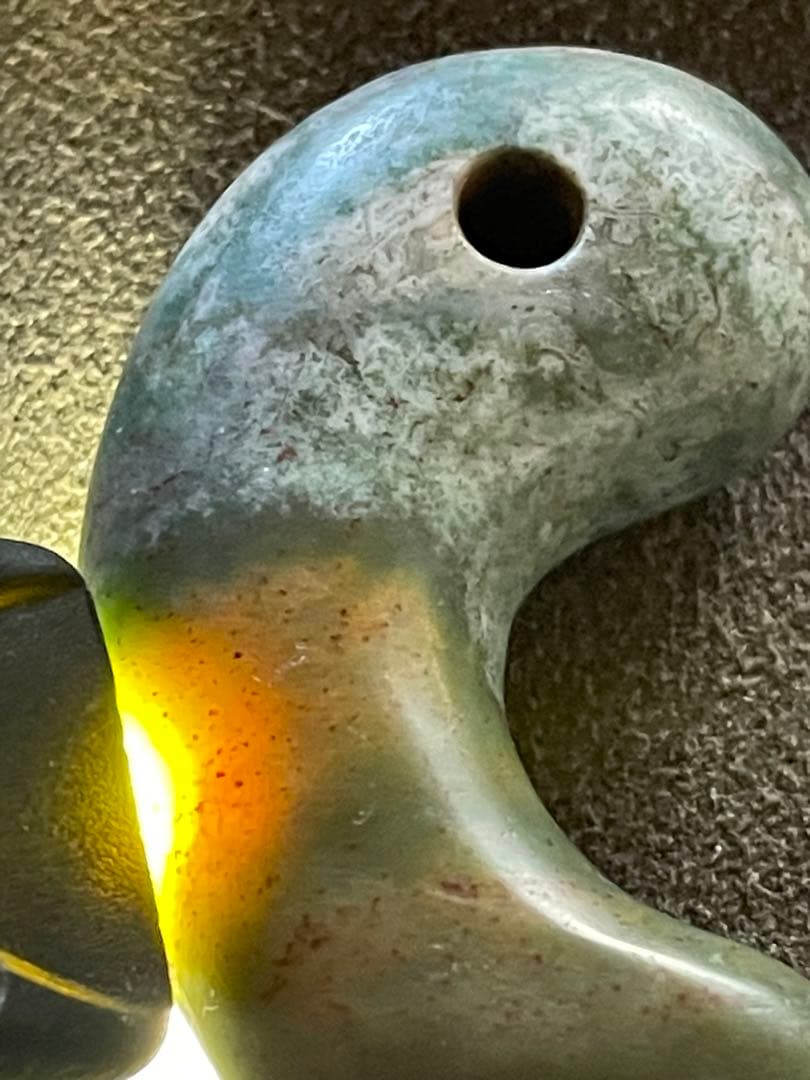 古墳時代 勾玉 瑪瑙 碧玉 出雲石 朱砂 出土品 - メルカリ