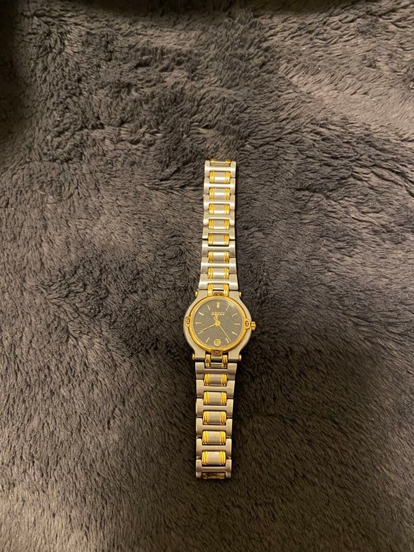 GUCCI 9000L レディース腕時計 コンビ クォーツ 細かい使用感の傷のみ