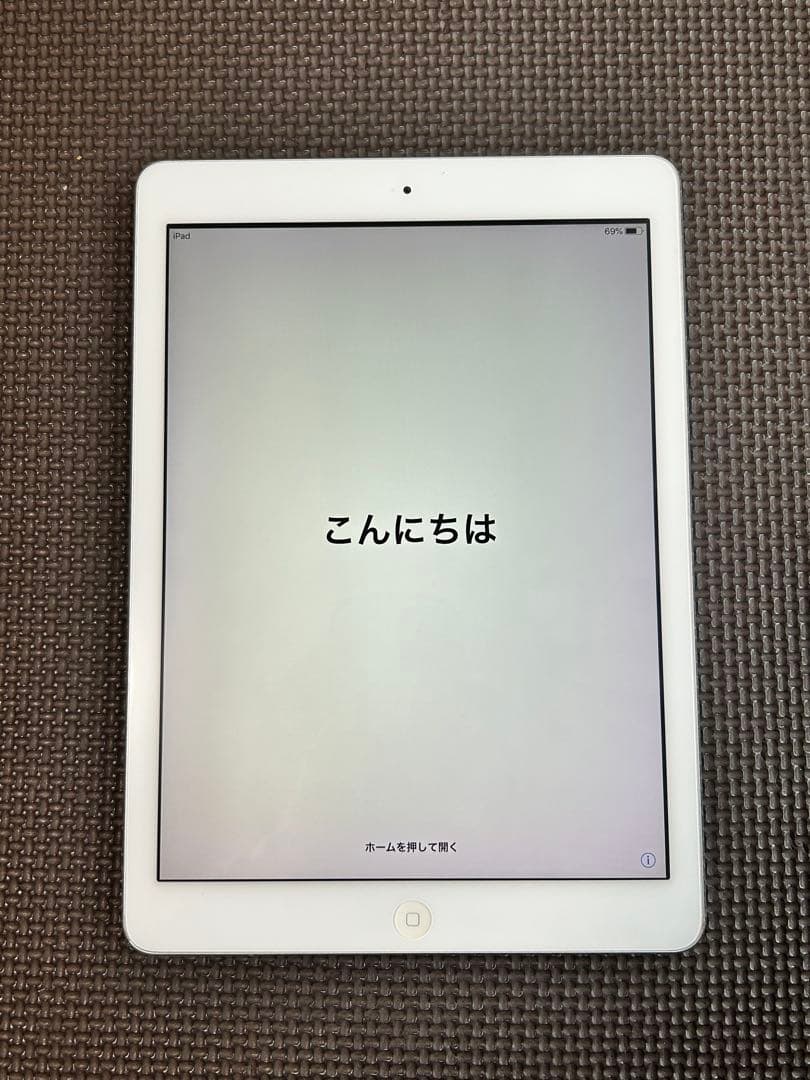 iPad Air (第1世代) Wi-Fiモデル 16GB シルバー - メルカリ