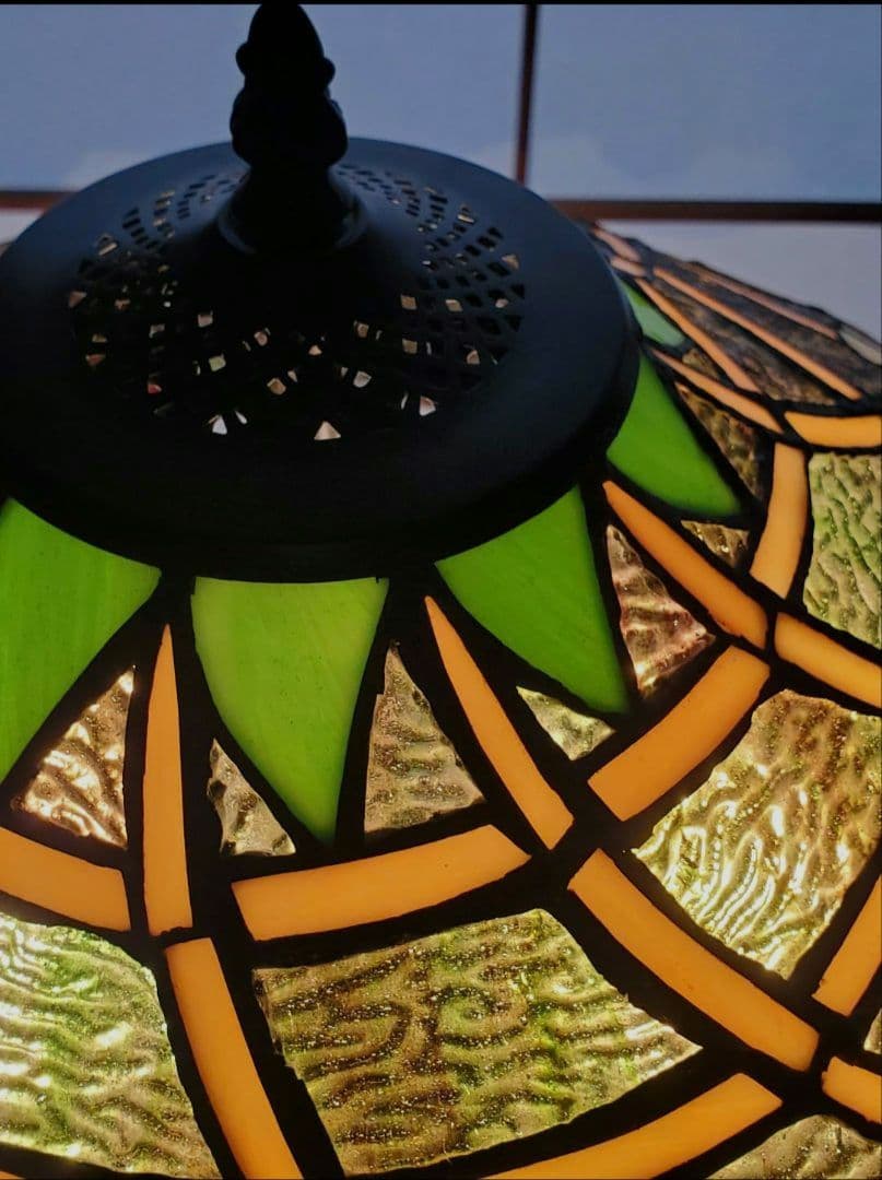 期間限定出品＊】葡萄のステンドグラスランプ 照明器具 アールヌーボー