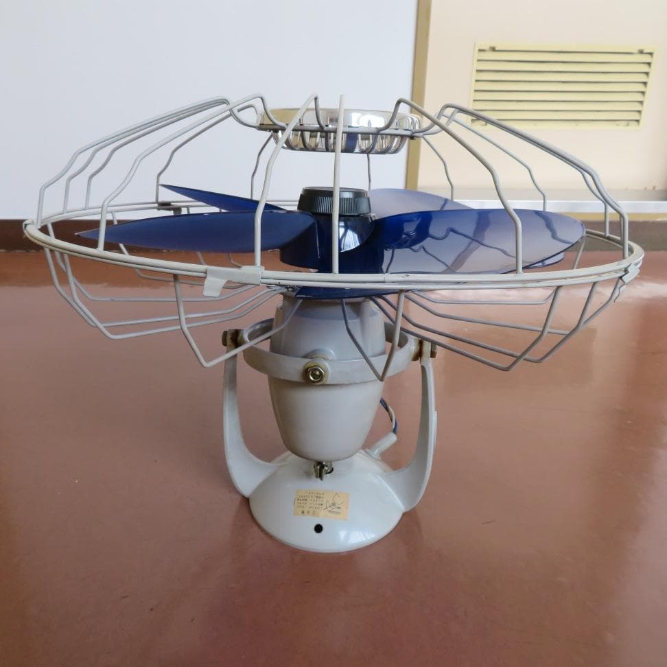 東芝天井扇風機（CT-40Y）昭和レトロ TOSHIBA 旋回扇天井扇【送料込