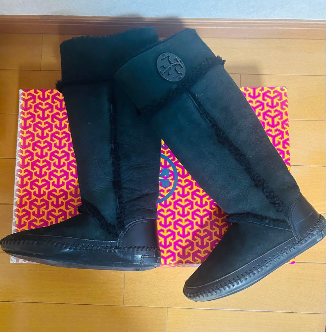 トリーバーチTory Burchムートンブーツ 黒 - メルカリ