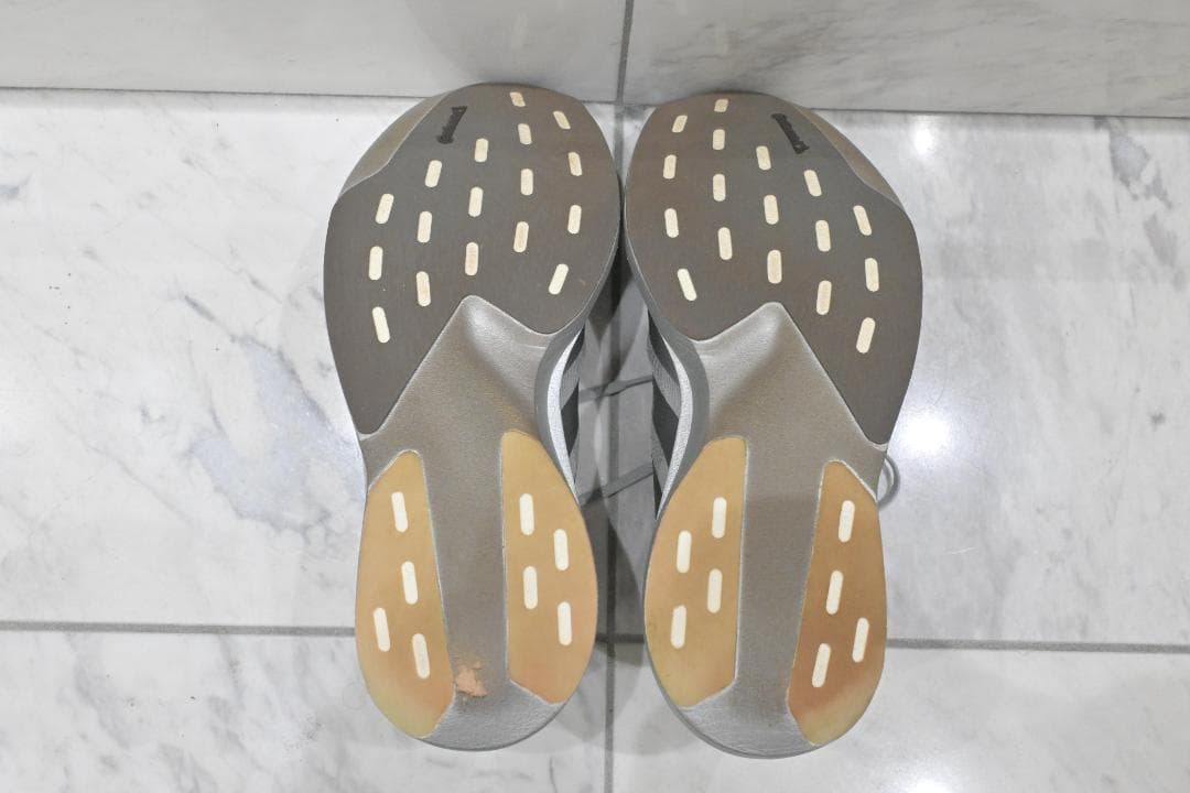 値下げ　美品　アディダス ADIZERO EVO SL 27.0cm シルバー