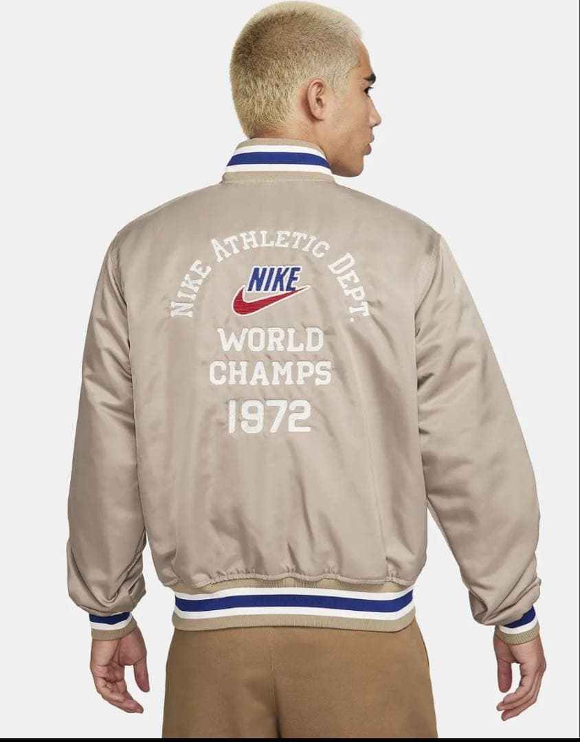 Nike ベージュ スタジャン WORLD CHAMPS 1972 - メルカリ