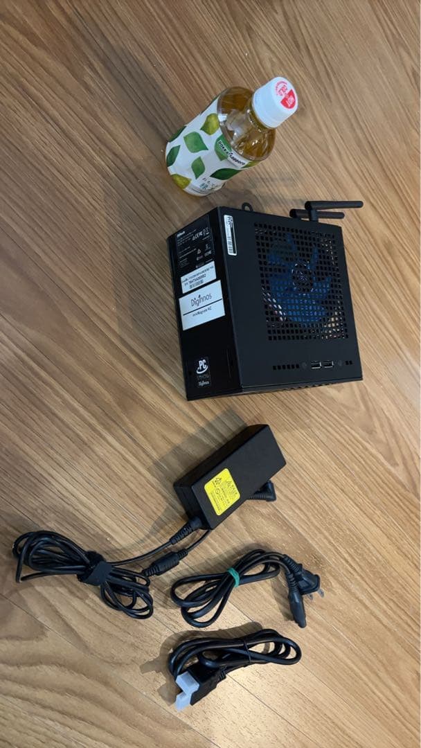 高速起動SSD搭載 DeskMini110 / 8GB / 500GB 小型PC - メルカリ