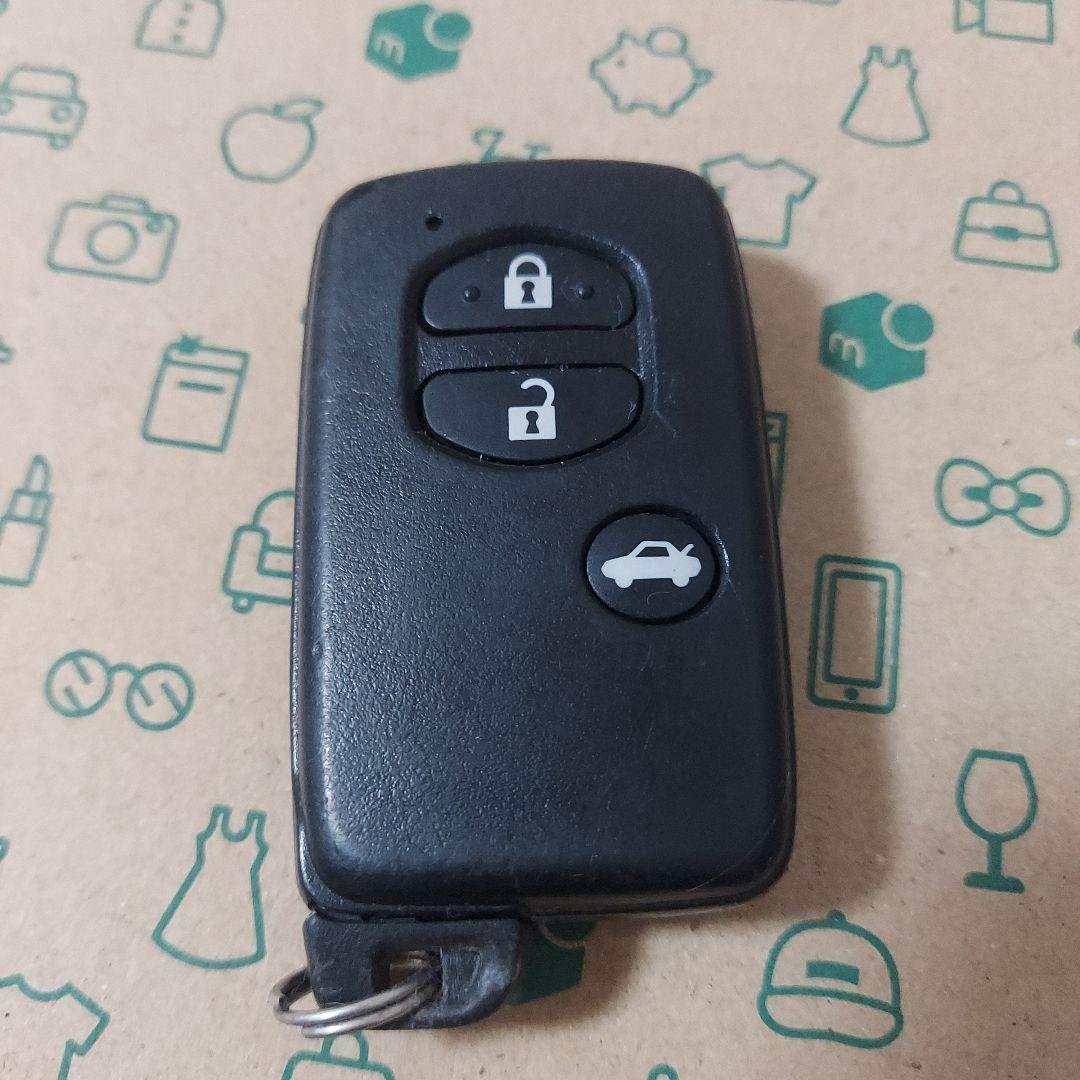 トヨタ純正スマートキー 86 3ボタン 001YUA1041 [<801] - メルカリ