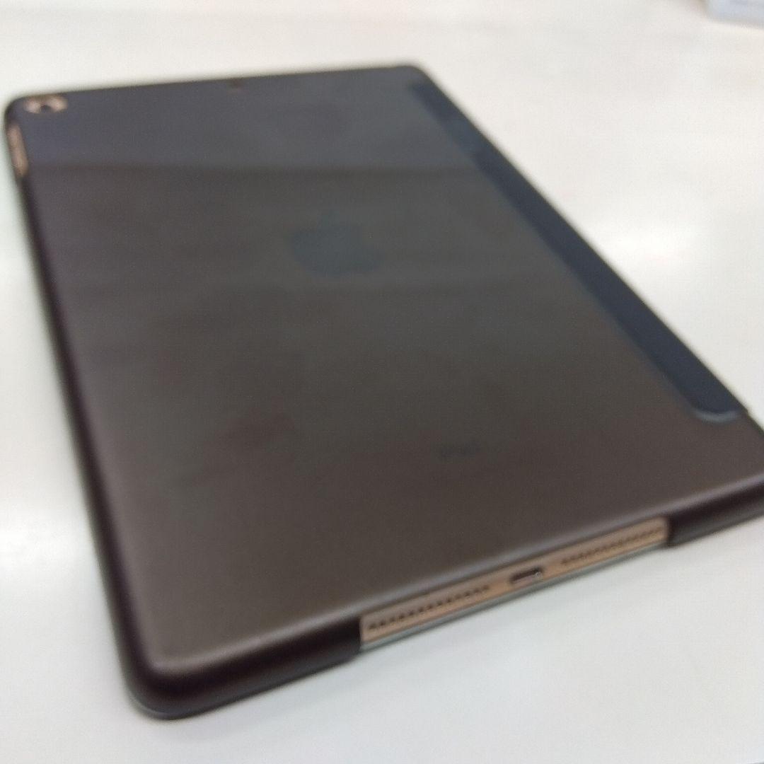 Ipad 第6世代32GB WI-FIモデル ケース付き