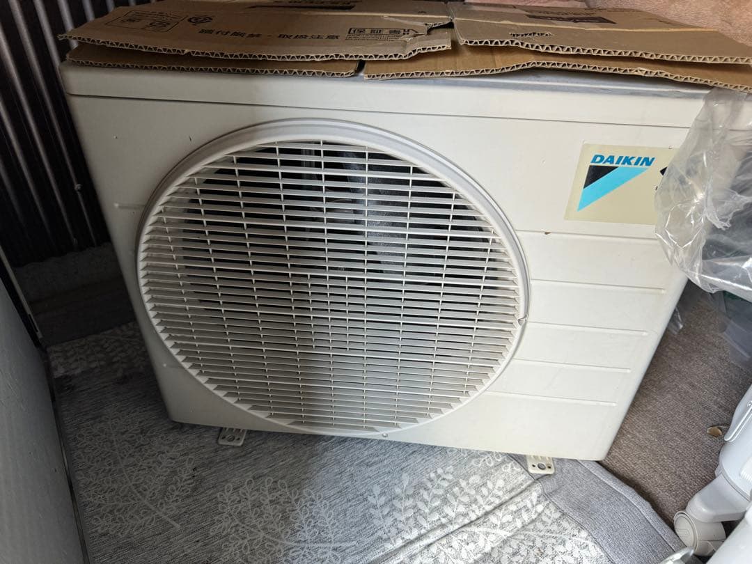 室外機も送料込 6畳用 ダイキン 22 エアコン クーラー 2.2kw